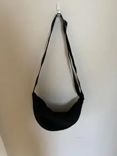 ユニクロ ラウンドミニショルダーバッグ ブラック