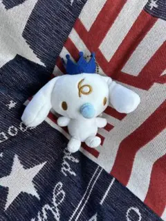 王冠付き白い犬のぬいぐるみ　シナモンロール　ミルクちゃん