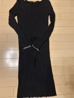 【極美品】リエンダ　黒ワンピフリル