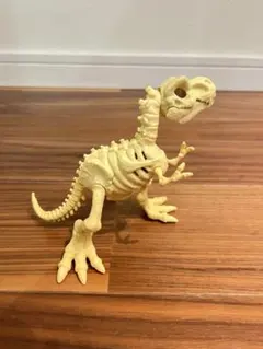 Robo Alive ミニ恐竜化石発見 T-Rex ZURU