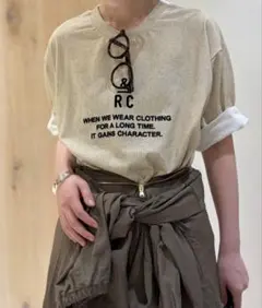 【新品タグ付き】【UNIVERSAL OVERALL】別注ニットプリントTシャツのサムネイル