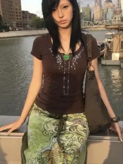 ダークコケット Tシャツ