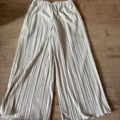 120㎝　グローバルワーク　プリーツパンツ　ワイドパンツ　キッズ　女の子のサムネイル