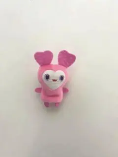 TWICE LOVELY Lovely 指人形
