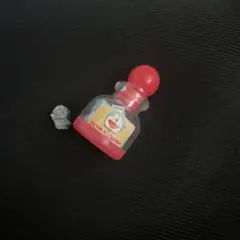 ドラえもんボトル入り消しゴム