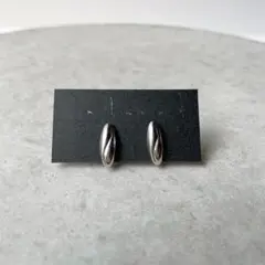 シルバーオーバル樹脂ピアス・ピアス・イヤリング