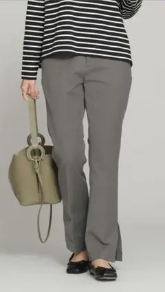 ナノユニバース　ストレッチツイルセミフレアパンツ　未使用　新品