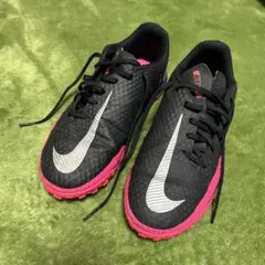 Nike Phantom サッカーシューズ ブラック/ピンク
