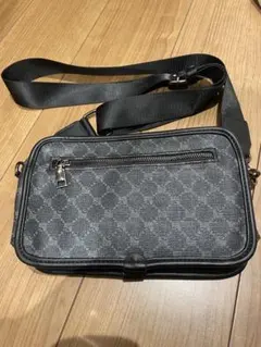 ショルダーバッグ