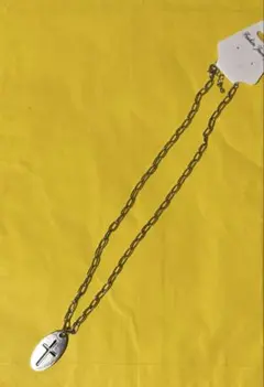 男女兼用　シルバー調十字架ペンダントネックレス