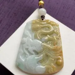翡翠　天然石　翡翠ネックレス　ネックレス　翡翠ペンダント　ペンダント　本翡翠　龍