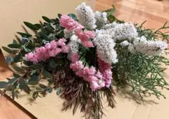 【特価】【スワッグ材料】ユーカリ　シャイニングブルー　スターチス他　花束　ブーケ