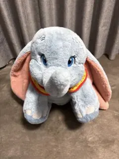 ダンボ 特大　ぬいぐるみ ディズニーランド