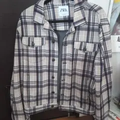 ZARA チェック柄 シャツジャケット ベージュ Lのサムネイル