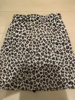 ヒョウ柄 タイトスカート