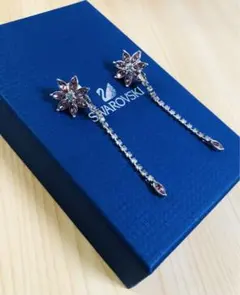 スワロフスキー Swarovski フラワー　正規品　ロングイヤリング