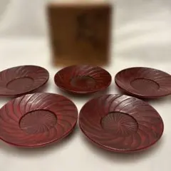 漆塗り 伝統工芸品 鎌倉彫 菊割文様茶托 5枚セット - メルカリ