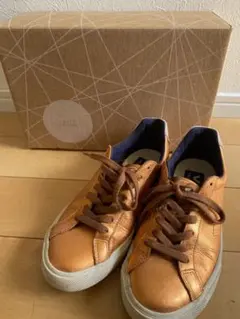 VEJA（ヴェジャ）メタリックスニーカーのサムネイル
