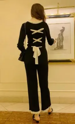 epine フリルレースアップニットセットアップ