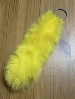 Y2K しっぽ　ギャル　平成　イエローファーキーホルダー
