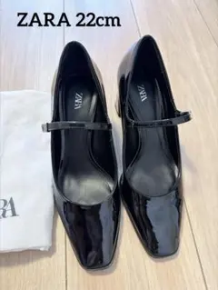 未使用級 ZARA エナメル メリージェーンシューズ ブラック 35 22cmのサムネイル