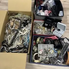 Item thumbnail for item 151cb47e-f85b-4c4c-b18d-f0ece3bd6b2b