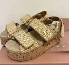 miu miu サンダル ラフィア コルクソール 37のサムネイル