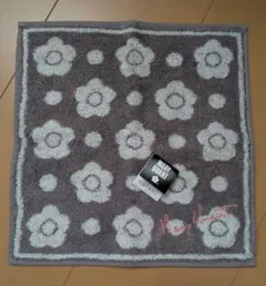 ✾MARY QUANTタオルハンカチ✾