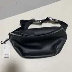 GU リアルレザーボディバッグ 09 BLACK（新品未使用・タグ付き）