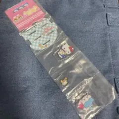 ハローキティ ハチワレ アクリルスタンド sanrioとちいかわコラボ