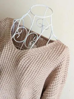 ざっくり編みニットセーター　冬服　フリーサイズ　新品