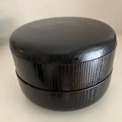 黒い二段重箱