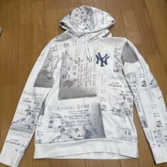 ニューヨーク・ヤンキース フード付きパーカー
