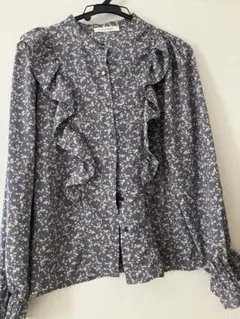 W CLOSET フリル付き長袖ブラウス Mサイズ