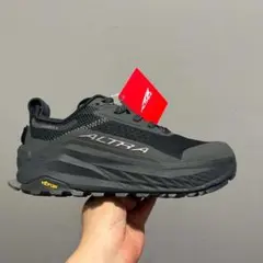 アルトラ オリンパス6 スニーカー