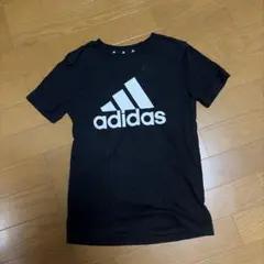 adidas 黒 Tシャツ 140cm