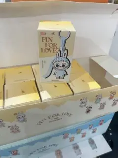 新品未開封】ラブブ　イニシャルPIN FOR LOVE