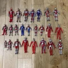 ウルトラマン ソフビ フィギュア 25体＋指人形など