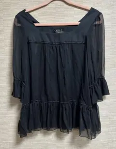 値下げ❣️新品タグ付き❤️CECIL McBEE セシルマクビー❤️シアーチュニック