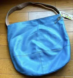 【未使用】ATTENTIONリバーシブル（青&茶）レザー ショルダーバッグ