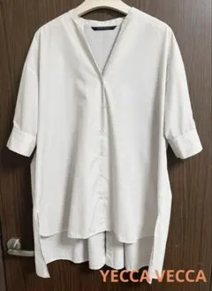 美品 YECCA VECCA イエッカベッカ トップス スキッパーシャツのサムネイル