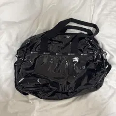 日本限定✨ LeSportsac ハーパーバッグ ブラックパテントシル - メルカリ