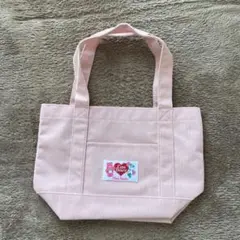 Item thumbnail for item f9c27f39-31ec-48cb-85c2-72a3aac67e23