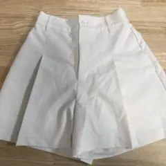 COLZA ショートパンツ ホワイト SSサイズのサムネイル