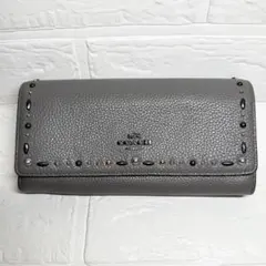 COACH コーチ プレーリーリベット スタッズ付き長財布 グレー 23589