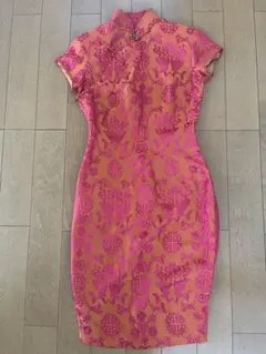 専用ピンク刺繍チャイナドレス