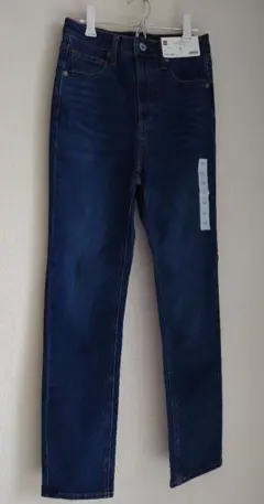 GU ハイウエストシガレットアンクルジーンズ