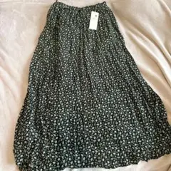 アースミュージック&エコロジー スカート 花柄　フレア　新品未使用