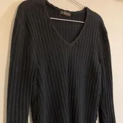 vネックセーター