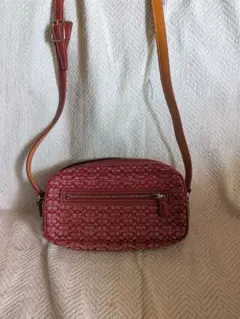 Coach レッドショルダーバッグ